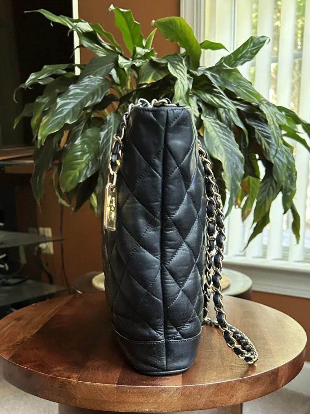 CHANEL Quilted Lambskin Shoulder Bag, Black - Picture 7 of 16